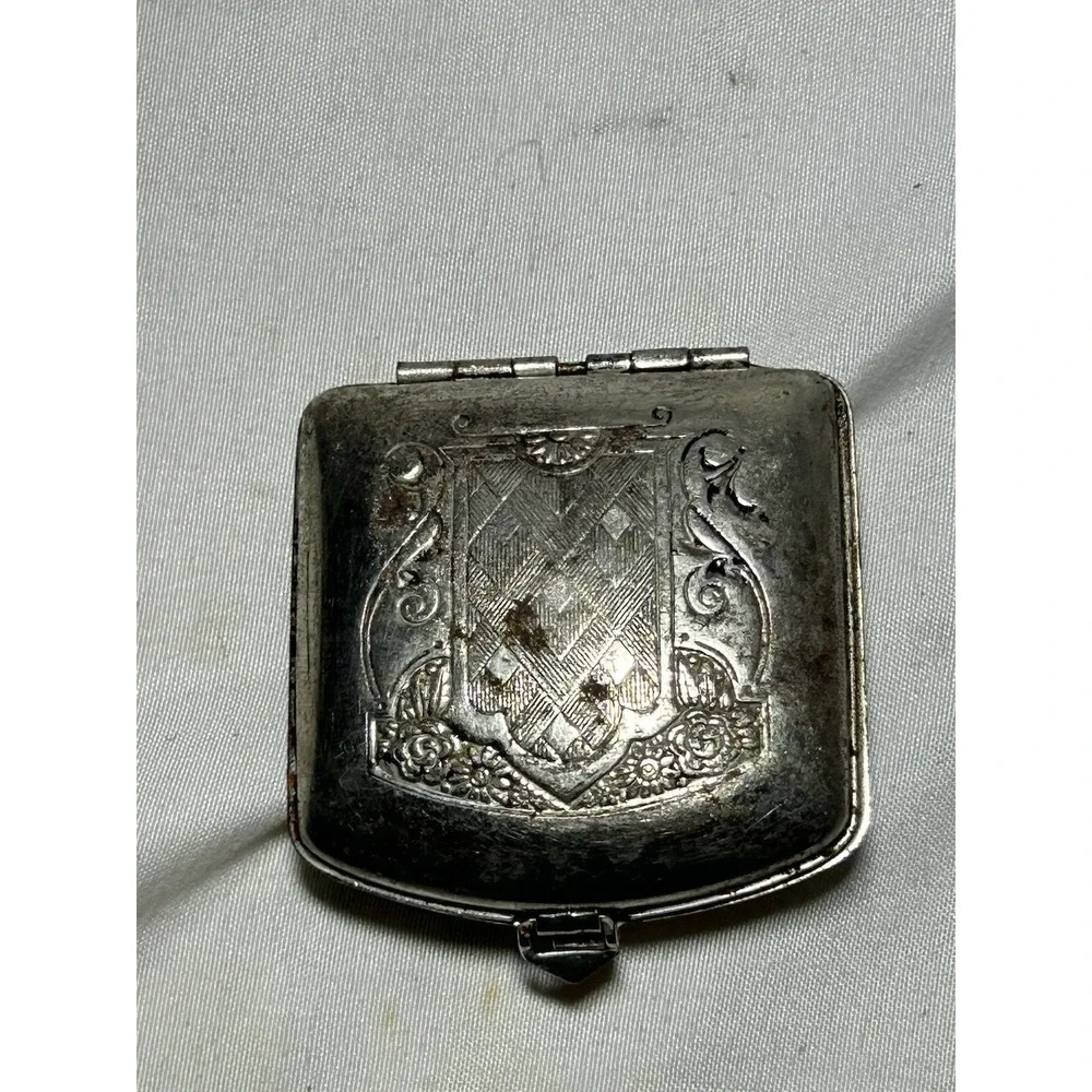 Vintage Art Deco Powder And Rouge Compact With Mirror Silver Tone Metal